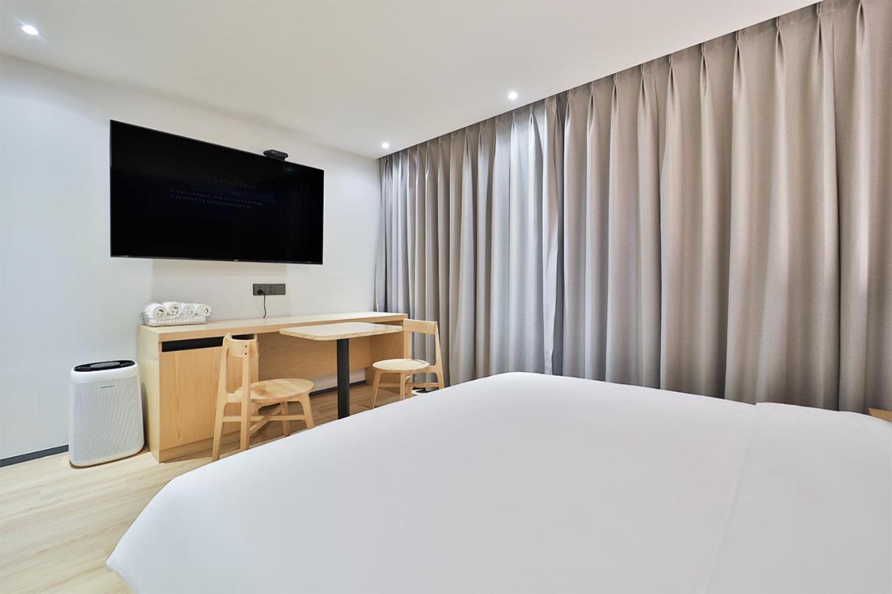 Custom Hotel Ульсан Экстерьер фото