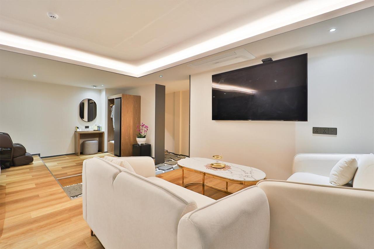 Custom Hotel Ульсан Экстерьер фото