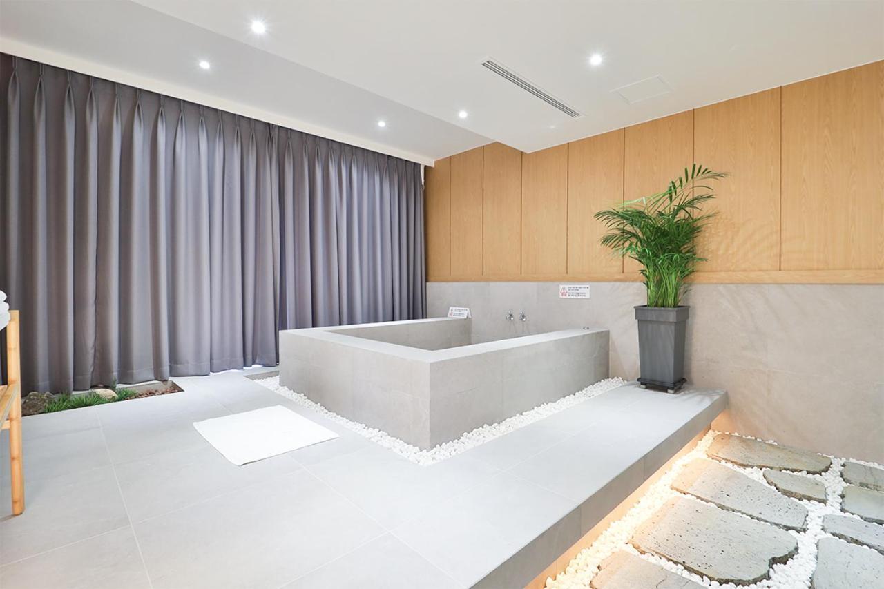 Custom Hotel Ульсан Экстерьер фото
